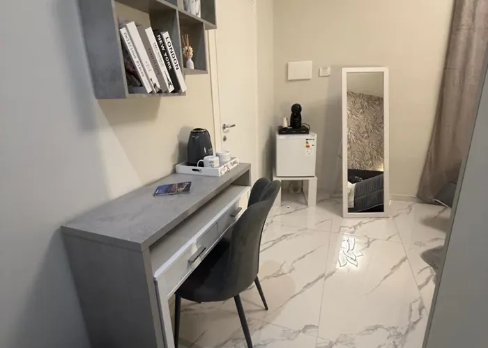 فندق مبيت وإفطار Stella ساليرنو